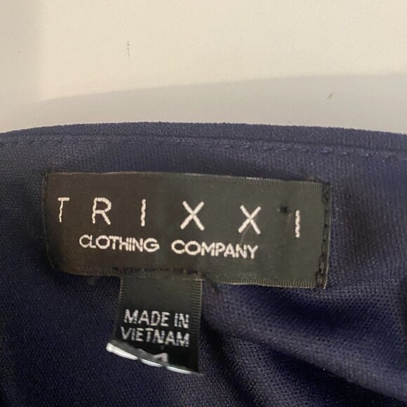 Trixxi V-Neck Navy Dress Size Medium - Picture 7 of 9
